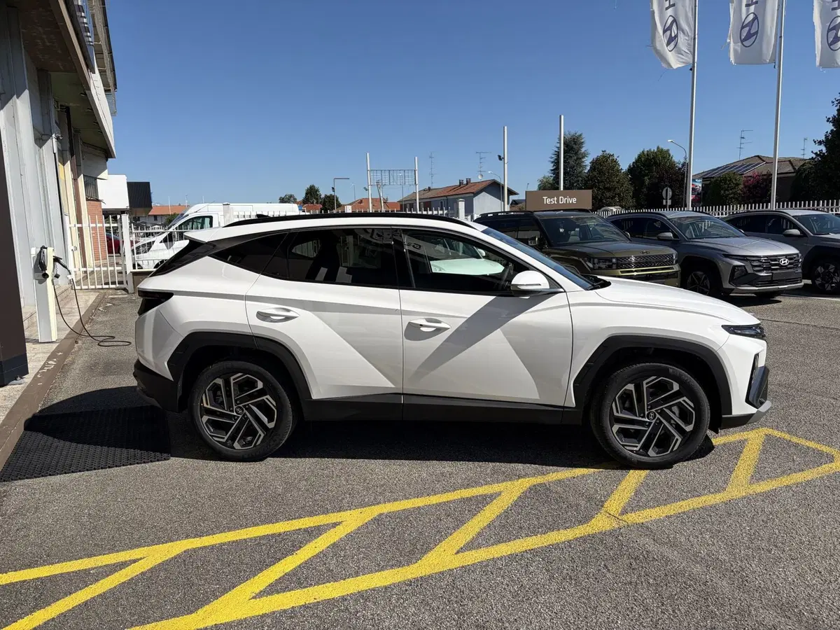 Hyundai Tucson nuova a Vercelli (6)