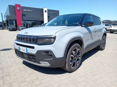 Jeep Avenger 1.2 turbo e-hybrid mhev Summit fwd 110cv edct6 del 2026 usata a Alessandria