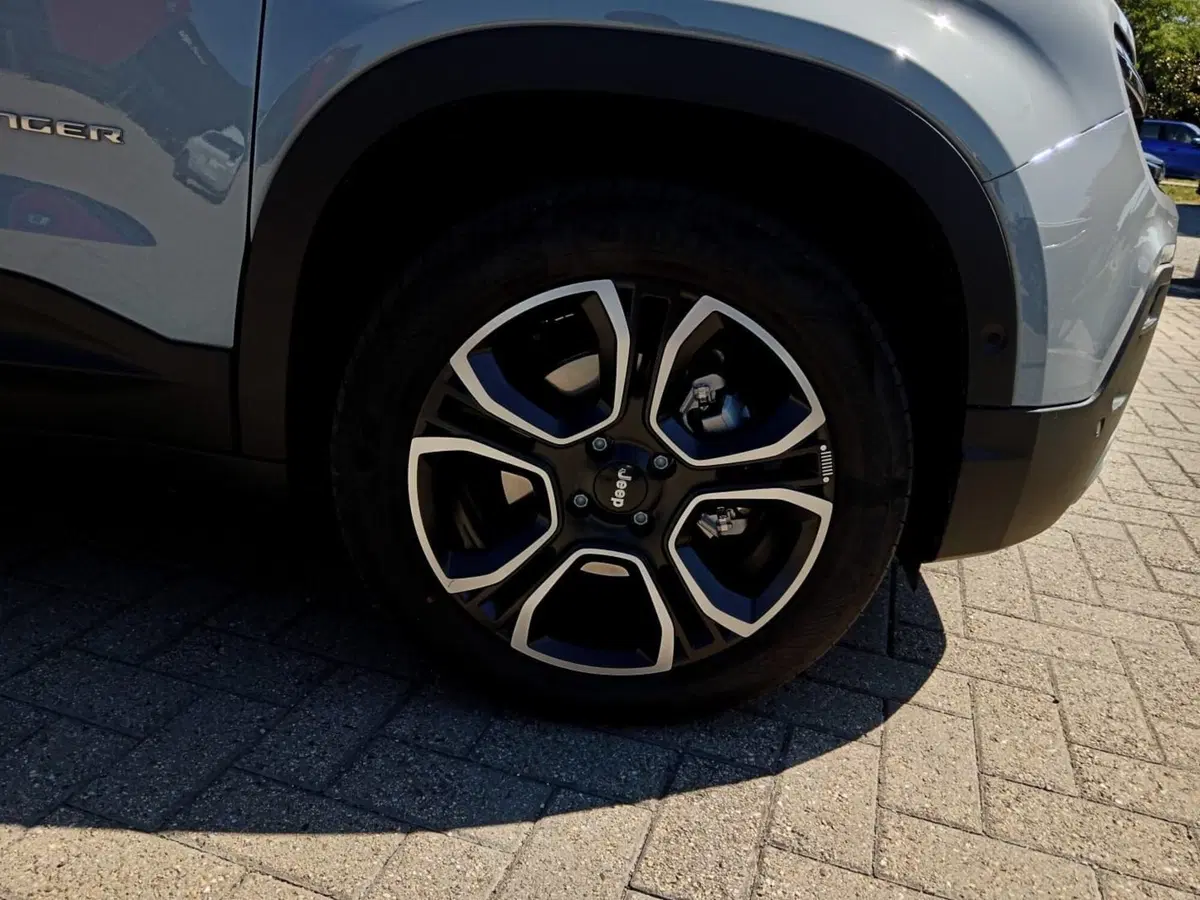 Jeep Avenger usata a Alessandria (9)