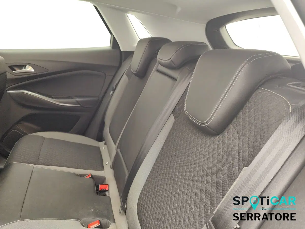 Opel Grandland X usata a Como (12)
