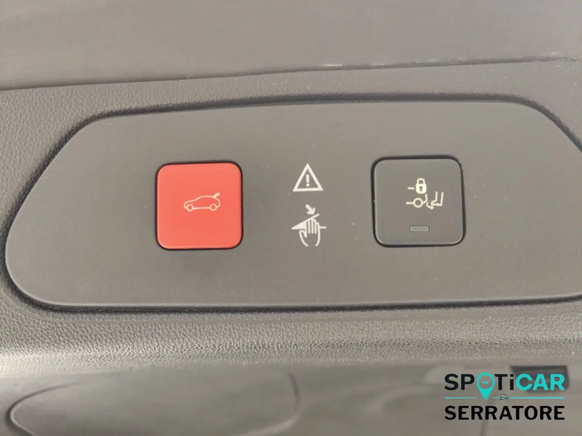 Opel Grandland X usata a Como (15)