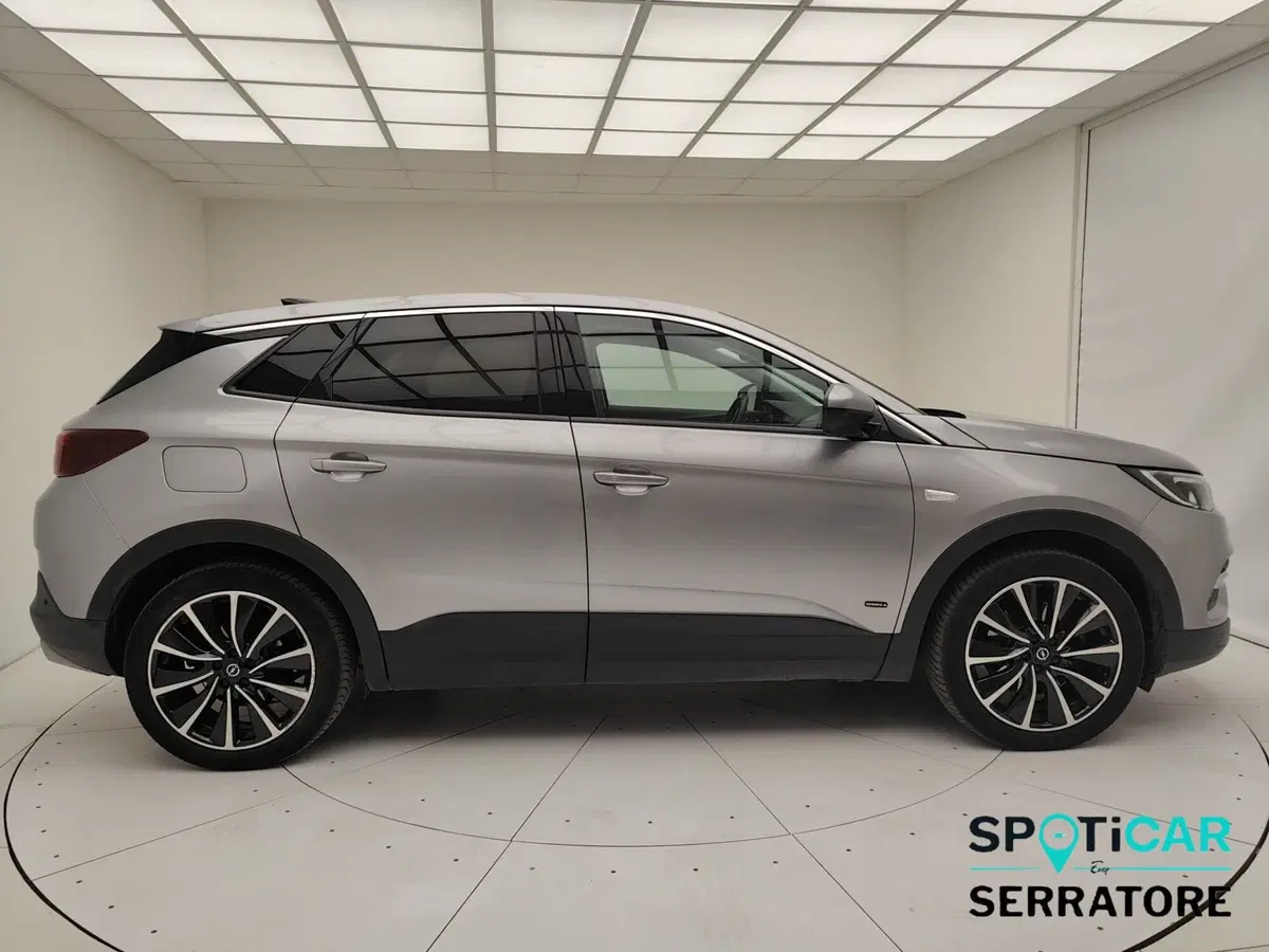 Opel Grandland X usata a Como (19)