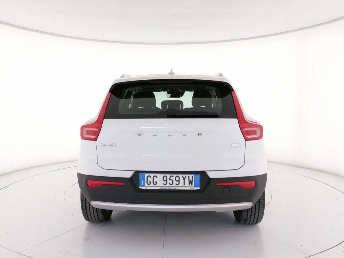 VOLVO Veicoli Commerciali XC40 usata a Roma (4)