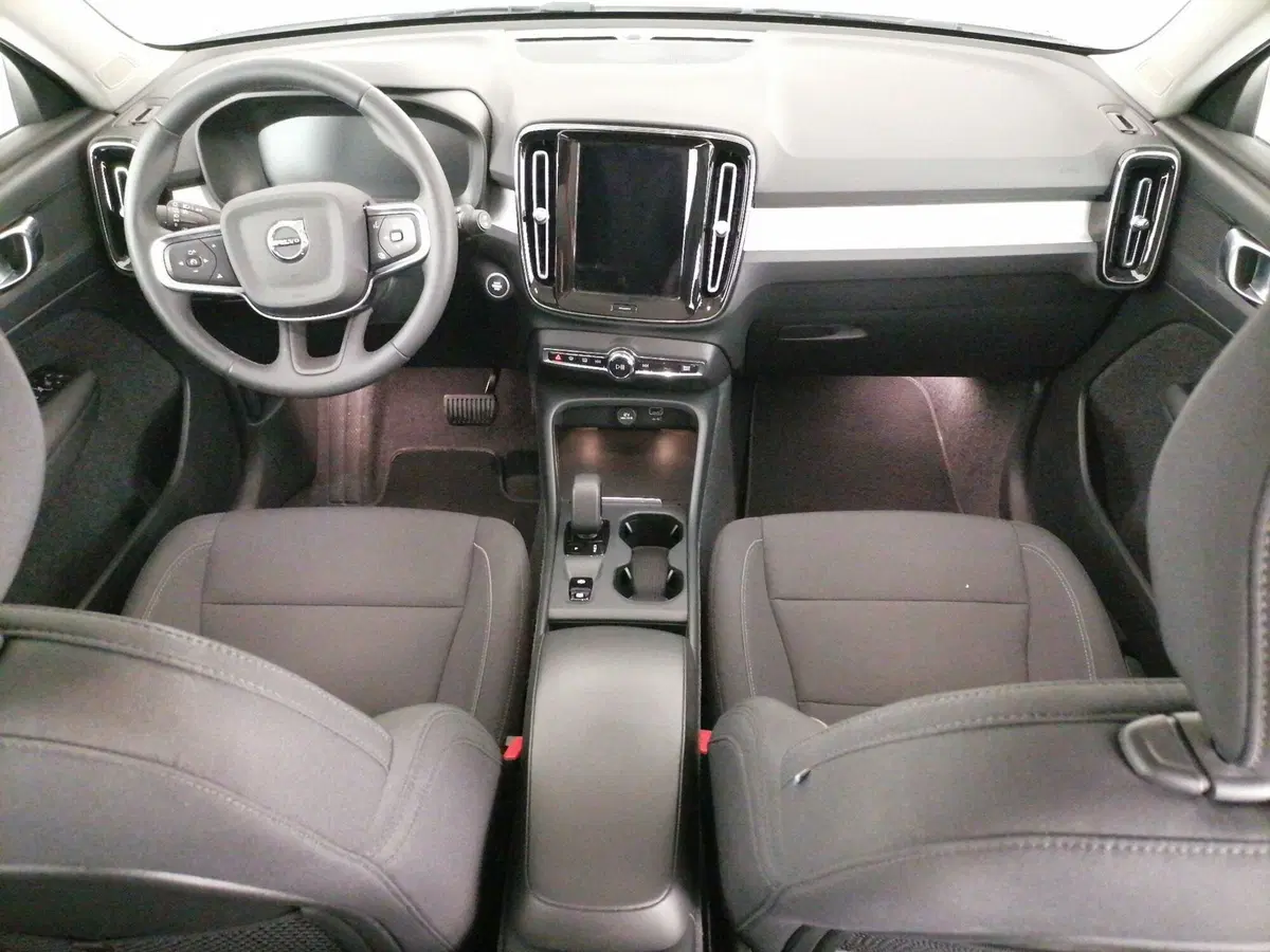 VOLVO Veicoli Commerciali XC40 usata a Roma (9)