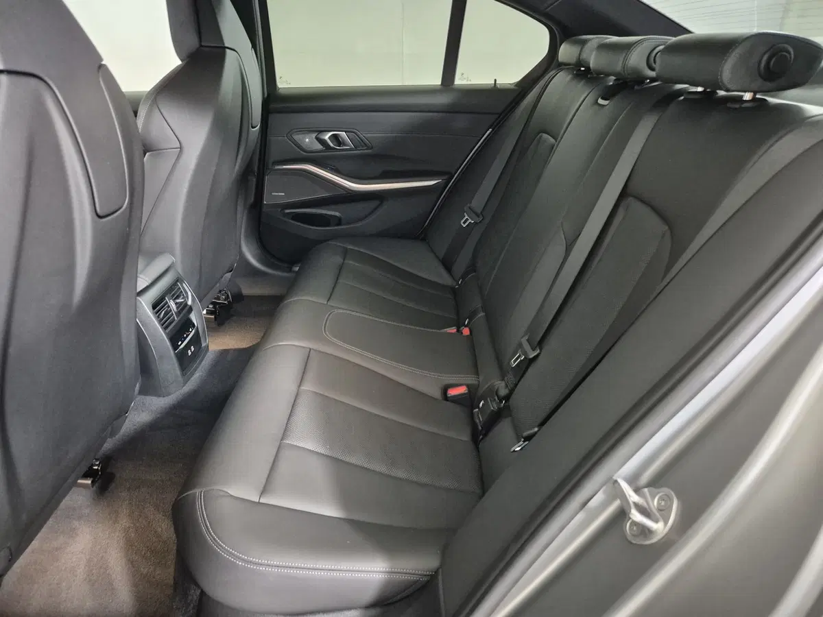 BMW Serie 3 usata a Torino (8)