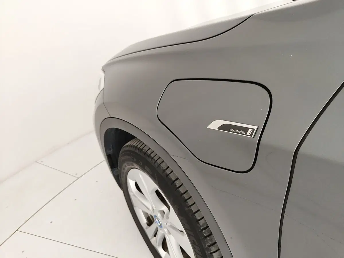 BMW X1 usata a Caserta (14)