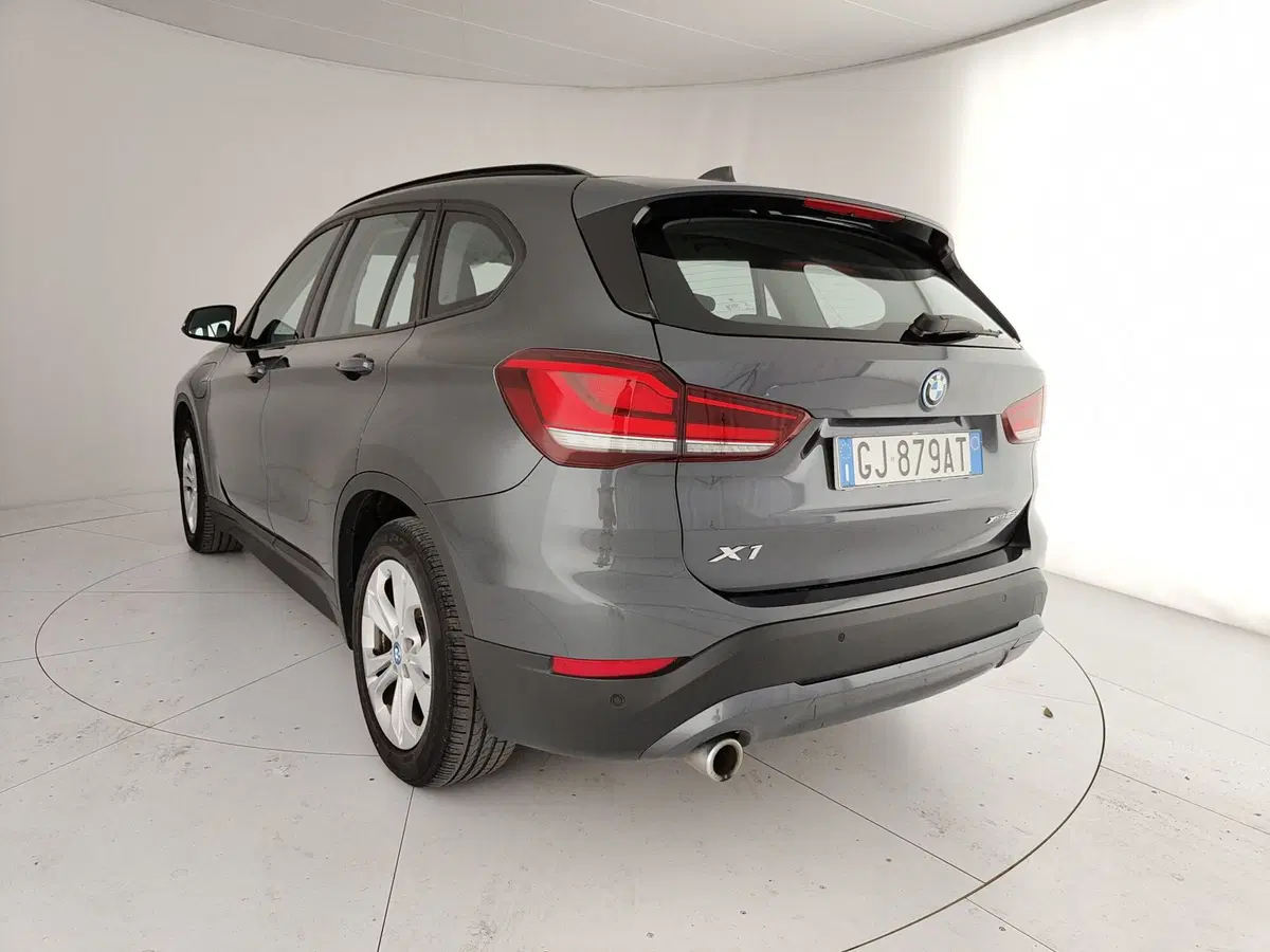 BMW X1 usata a Caserta (9)