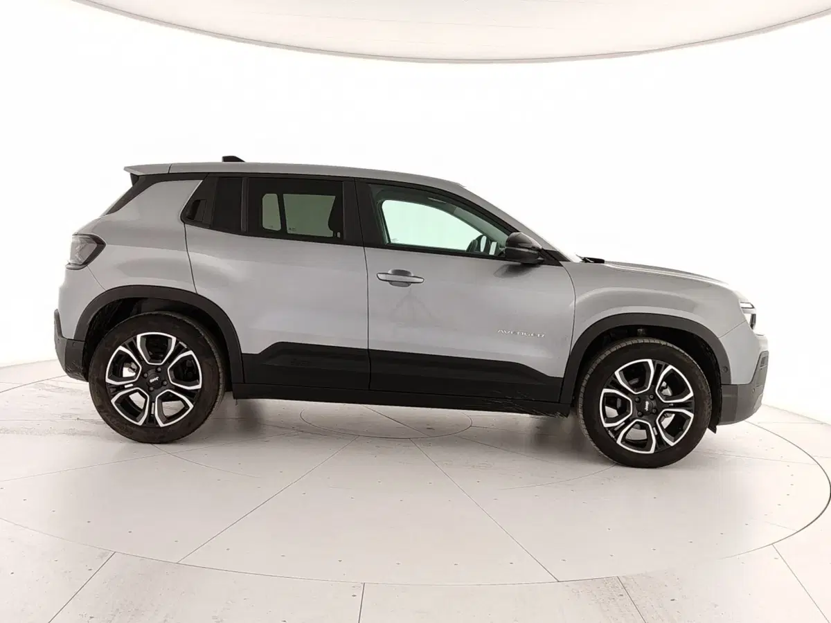 Jeep Avenger usata a Caserta (7)