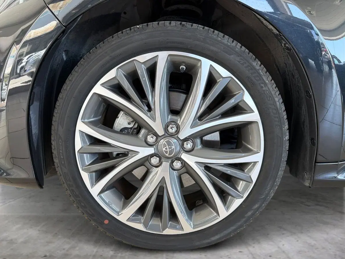 Toyota Yaris usata a Siracusa (12)