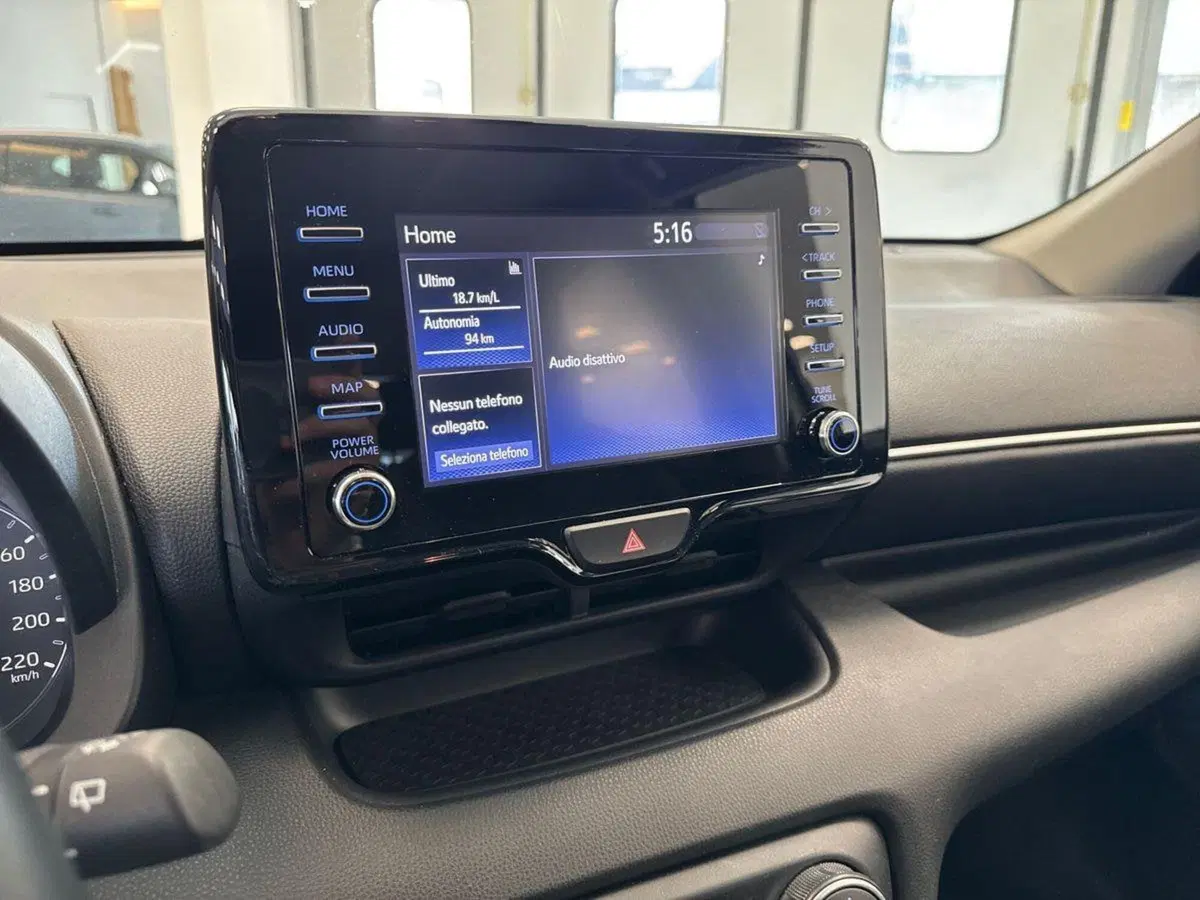 Toyota Yaris usata a Prato (12)