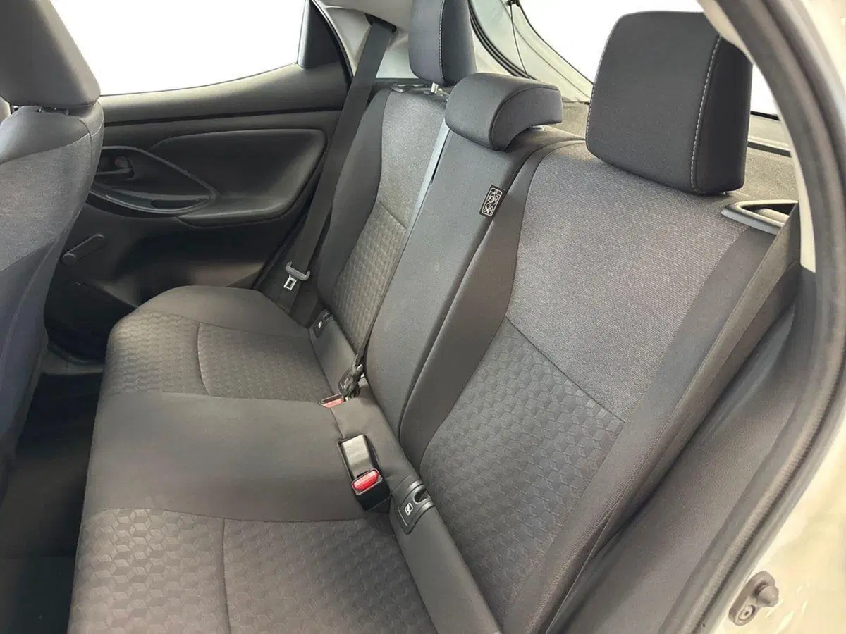 Toyota Yaris usata a Prato (13)