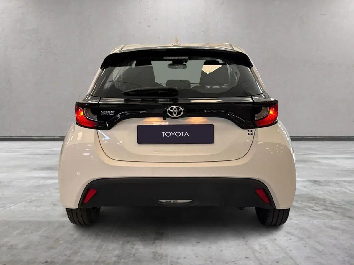 Toyota Yaris usata a Prato (6)