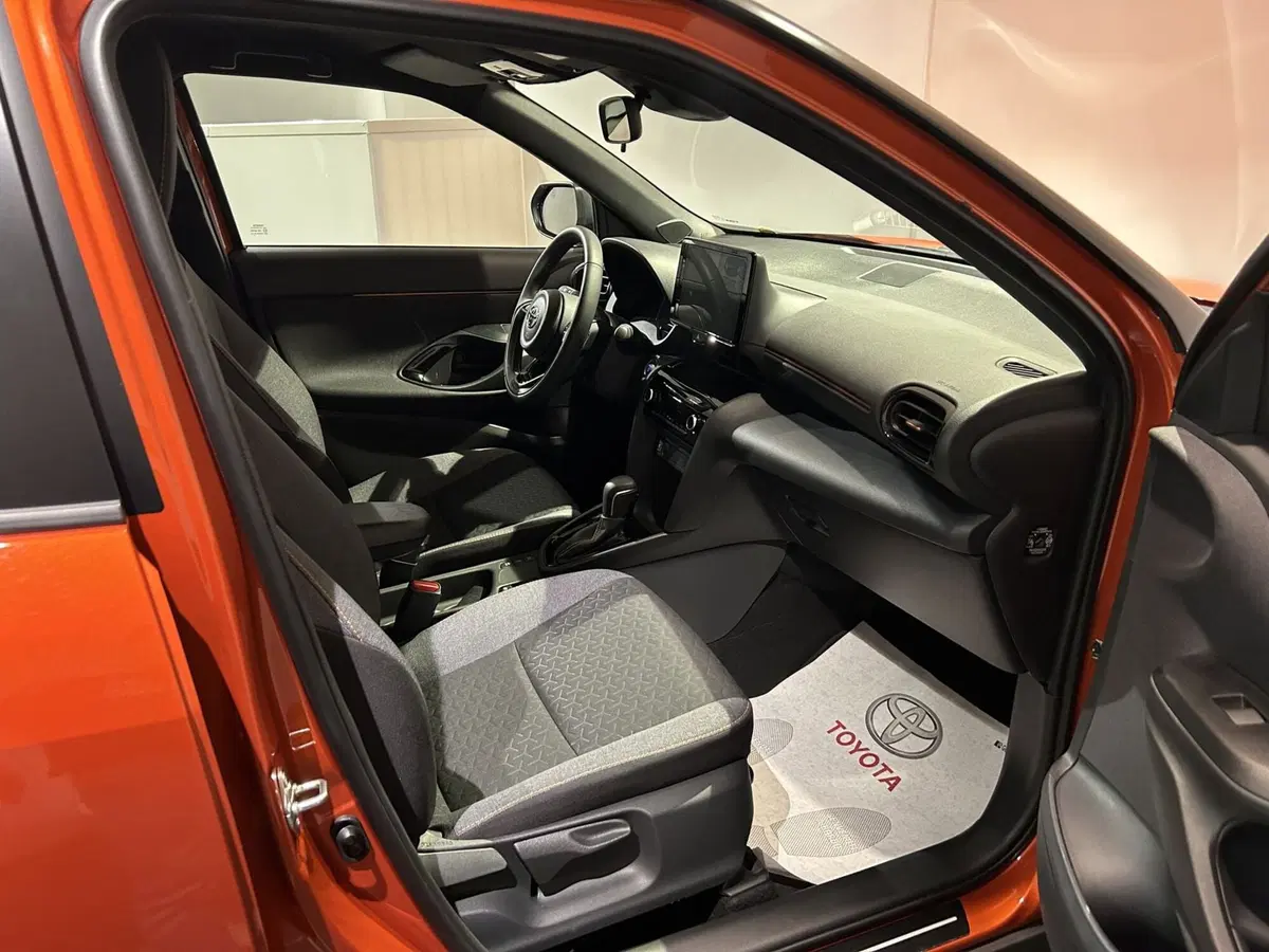 Toyota Yaris Cross usata a Milano (11)