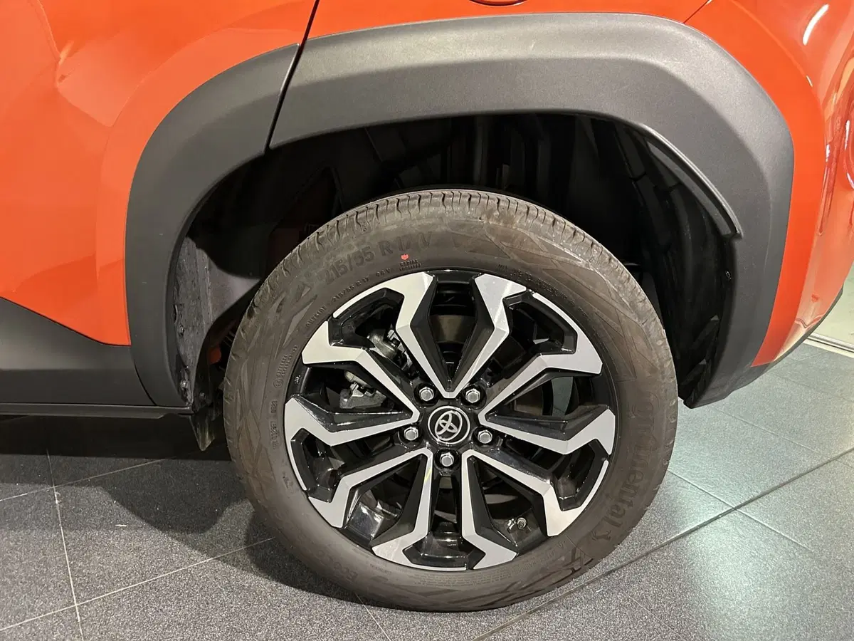 Toyota Yaris Cross usata a Milano (6)