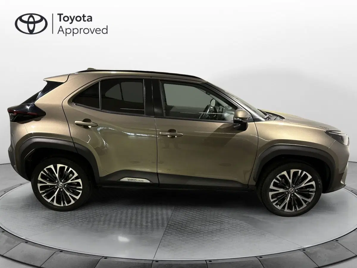 Toyota Yaris Cross usata a Milano (11)
