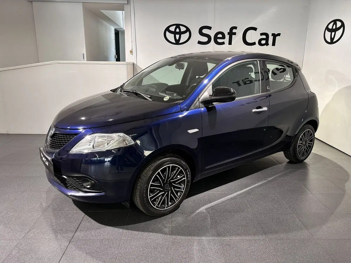 Lancia Ypsilon usata a Milano