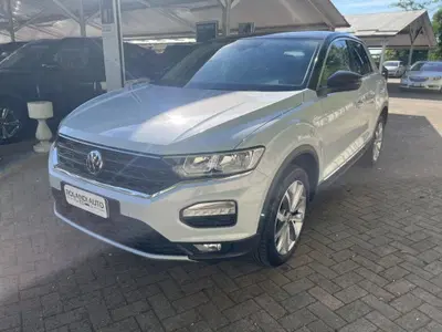 Volkswagen T-Roc 1.5 TSI ACT DSG Advanced BlueMotion Technology del 2019 usata a Alessandria