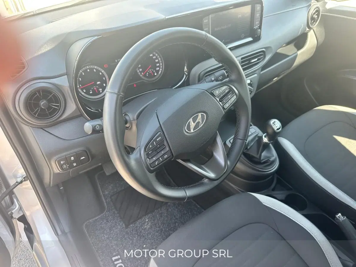 Hyundai i10 usata a Napoli (11)