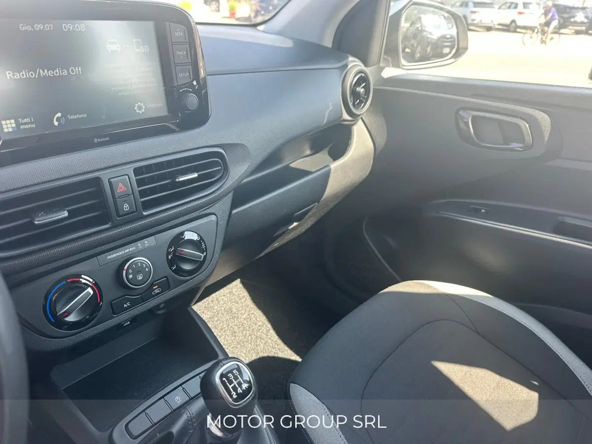 Hyundai i10 usata a Napoli (13)