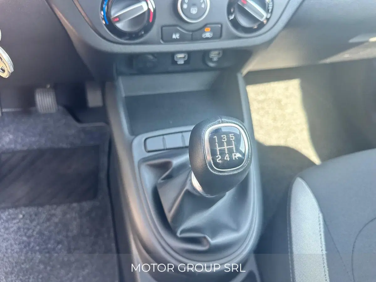 Hyundai i10 usata a Napoli (15)