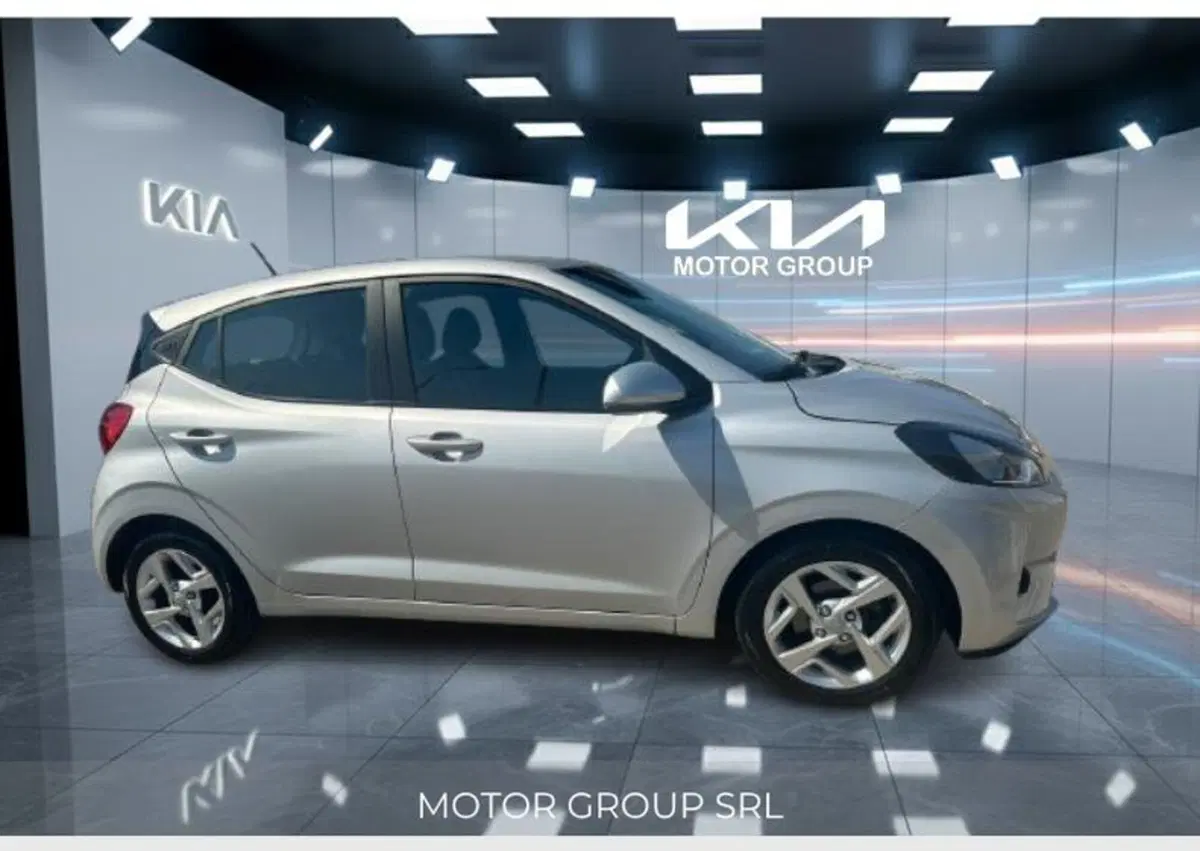 Hyundai i10 usata a Napoli (3)