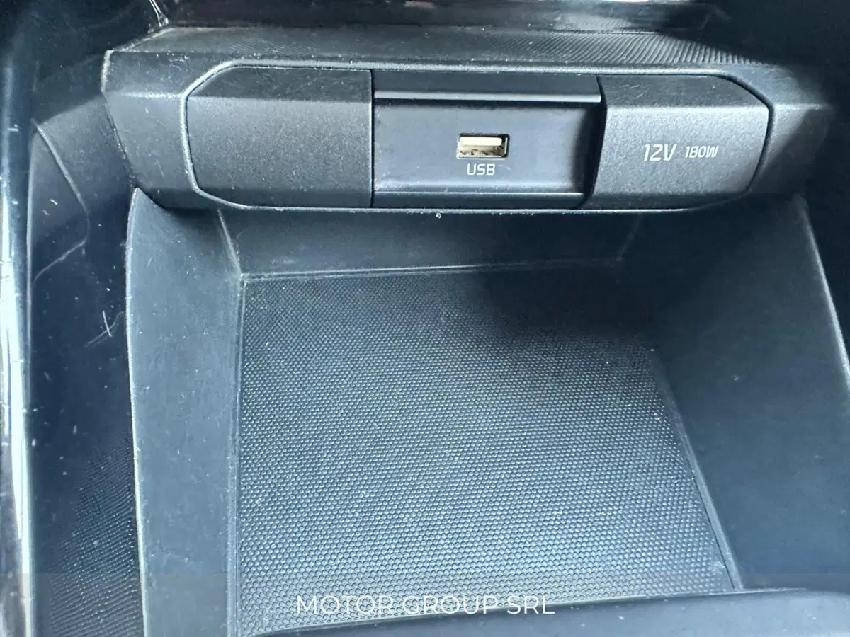 Kia Stonic usata a Napoli (20)
