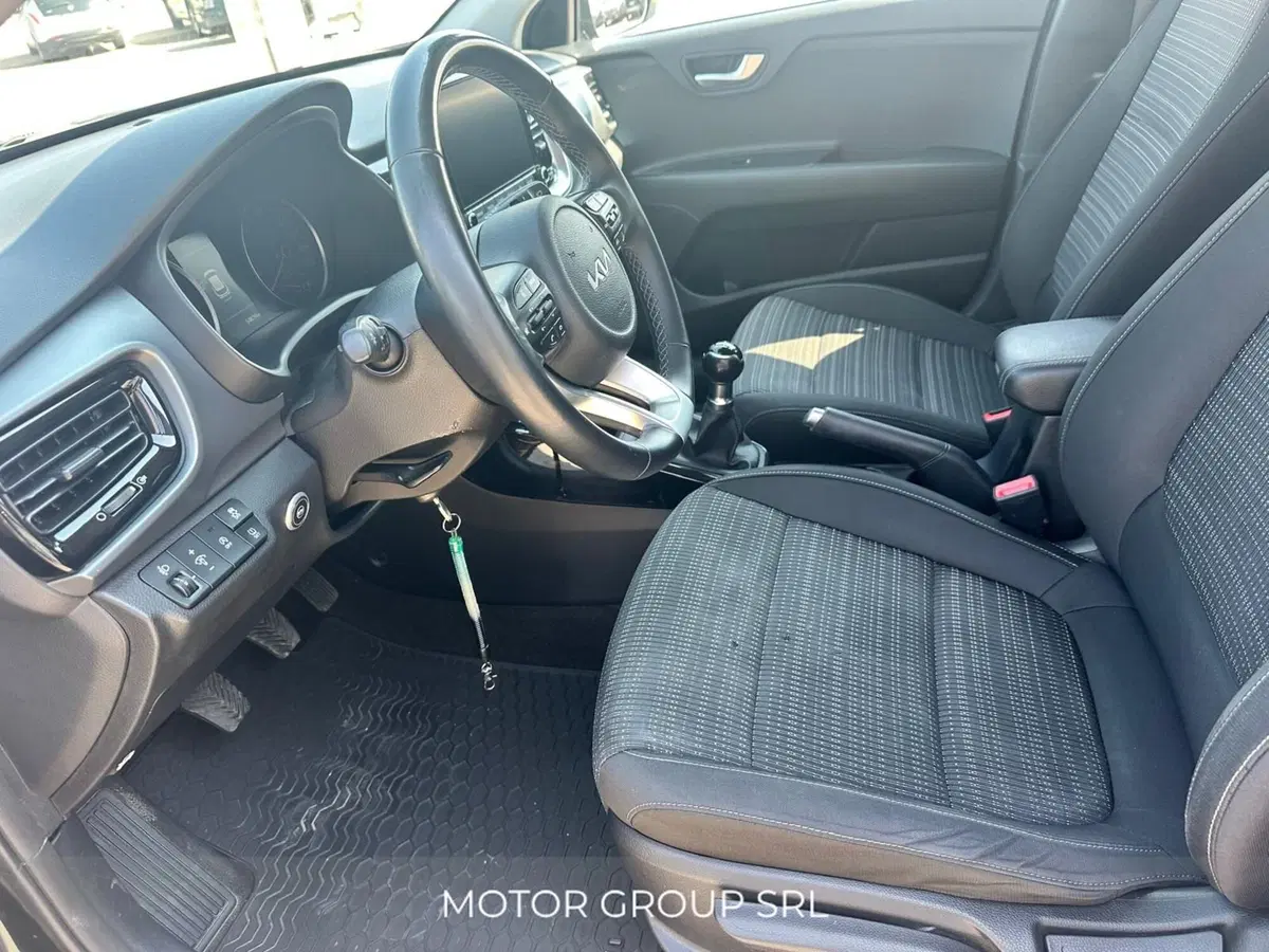 Kia Stonic usata a Napoli (9)