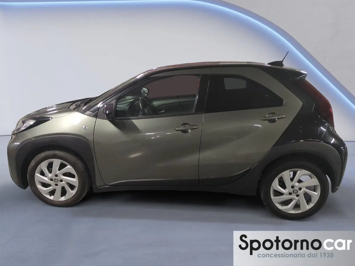 Toyota Aygo X usata a Milano (3)