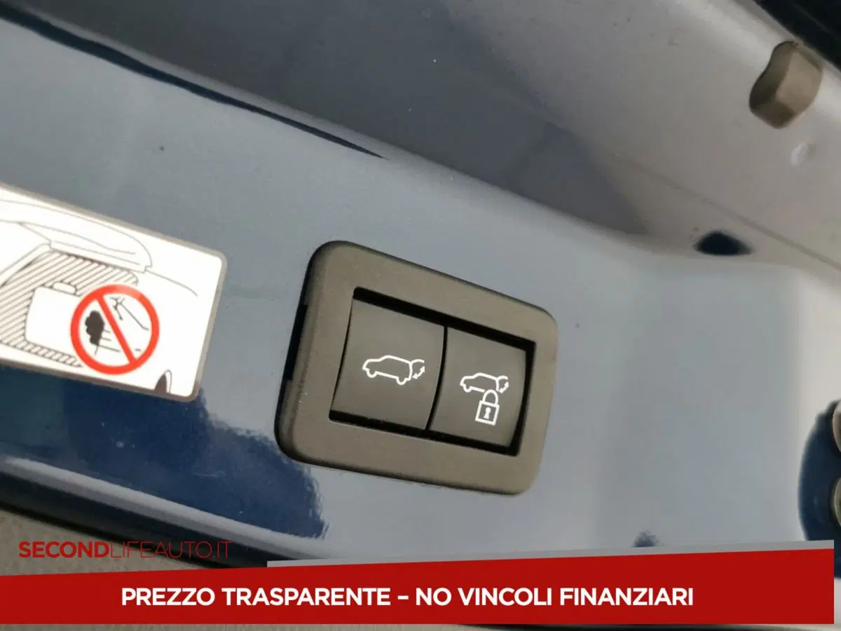 Toyota Toyota C-HR usata a Chieti (12)
