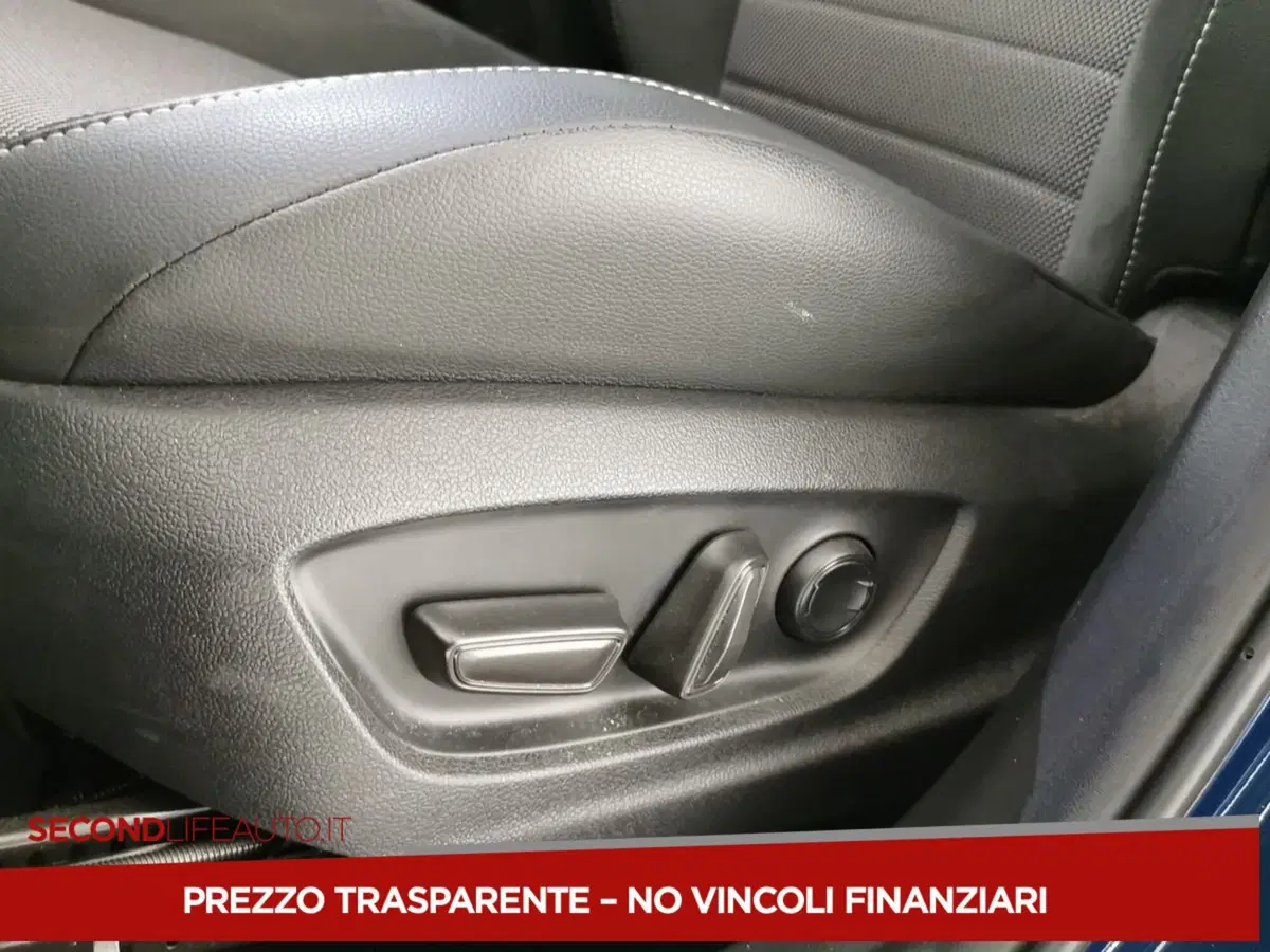Toyota Toyota C-HR usata a Chieti (14)