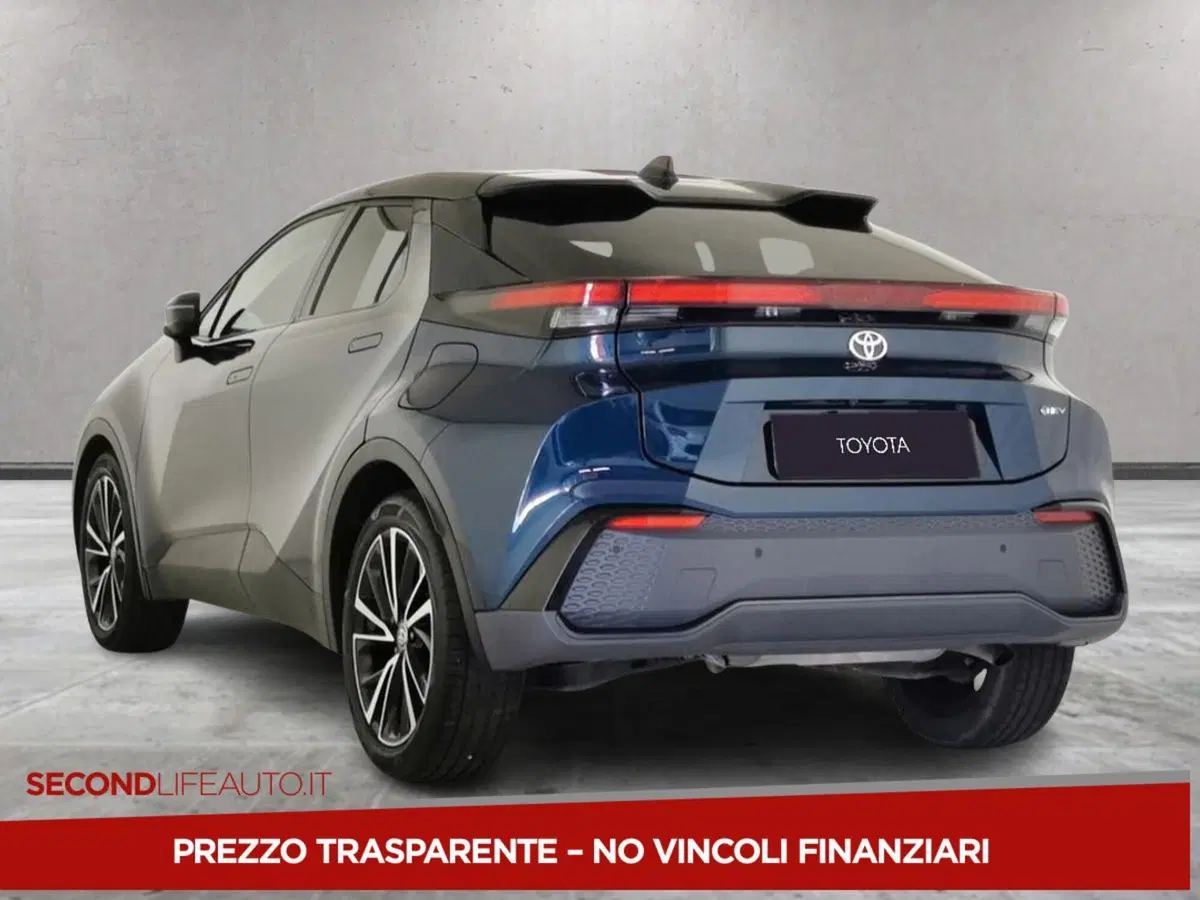 Toyota Toyota C-HR usata a Chieti (4)