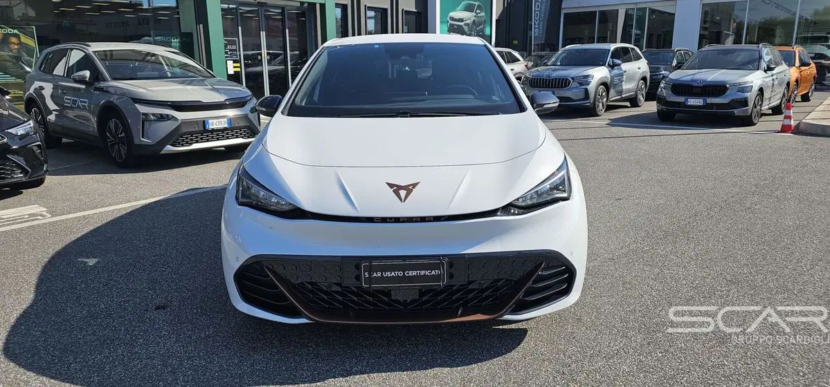 Cupra Born usata a Livorno (8)