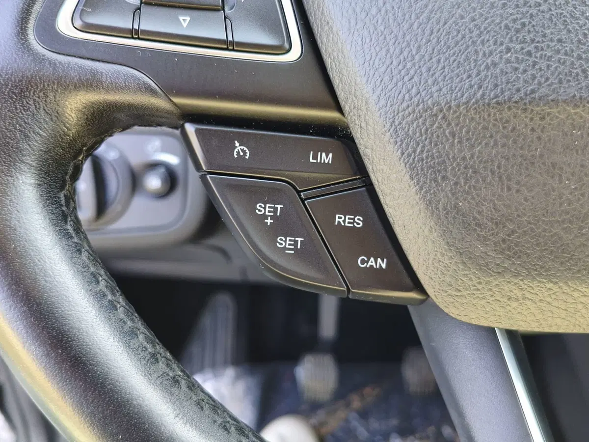 Ford C-Max usata a La Spezia (17)