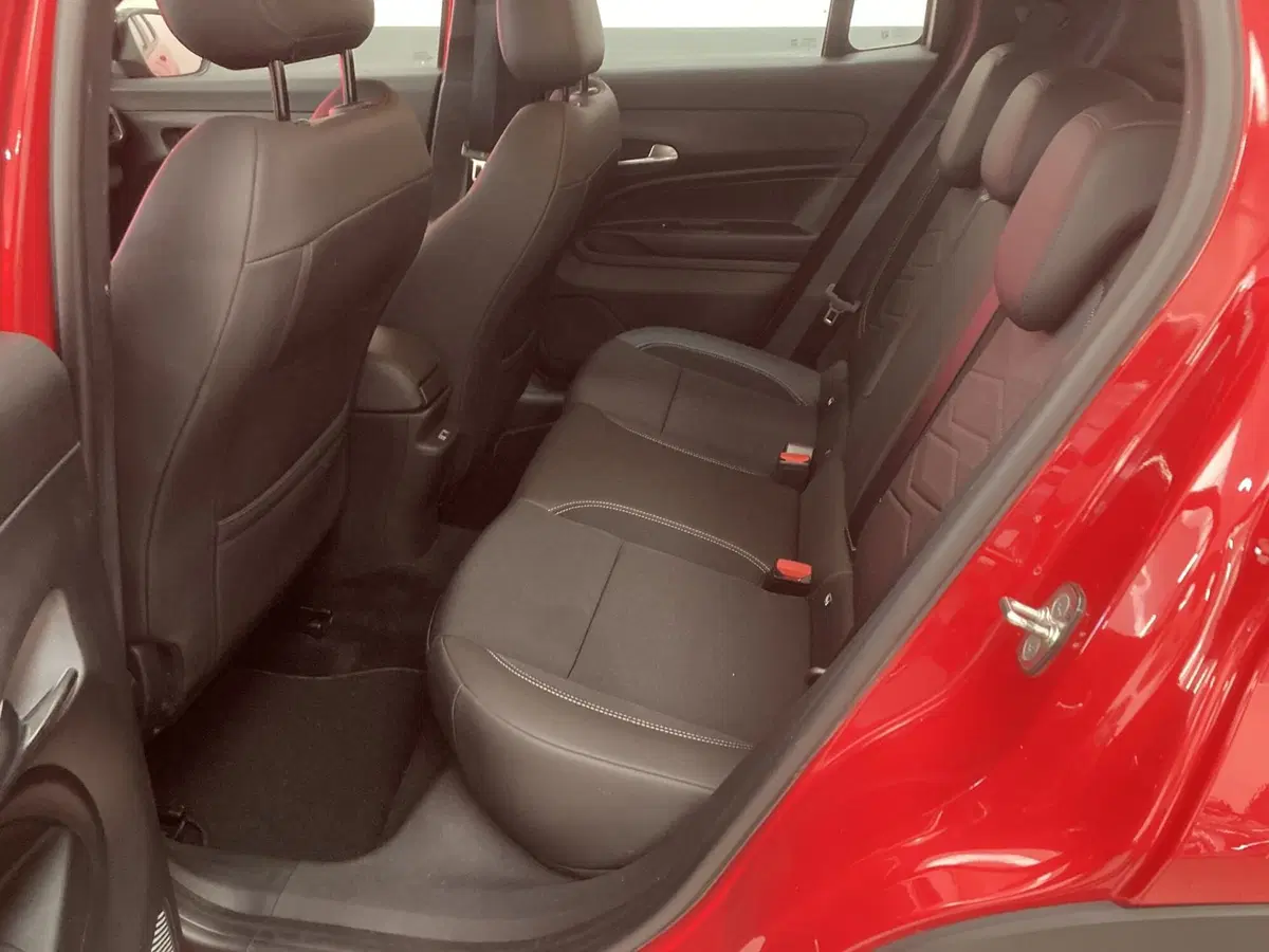 Jeep Avenger usata a Pavia (13)