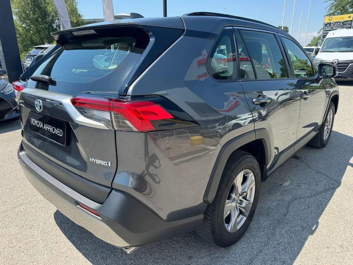 Toyota Rav4 usata a Modena (6)