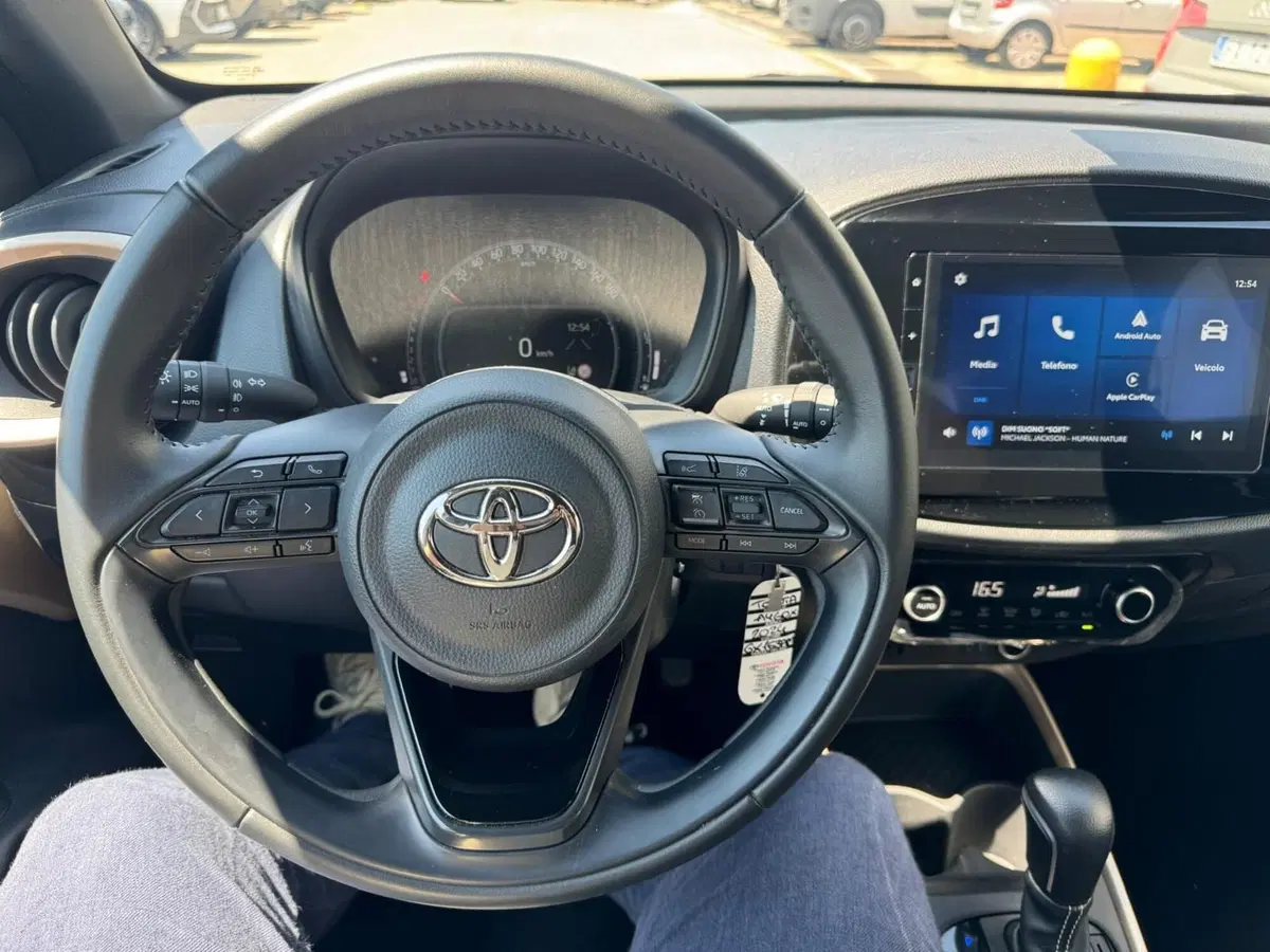 Toyota Aygo X usata a Modena (11)