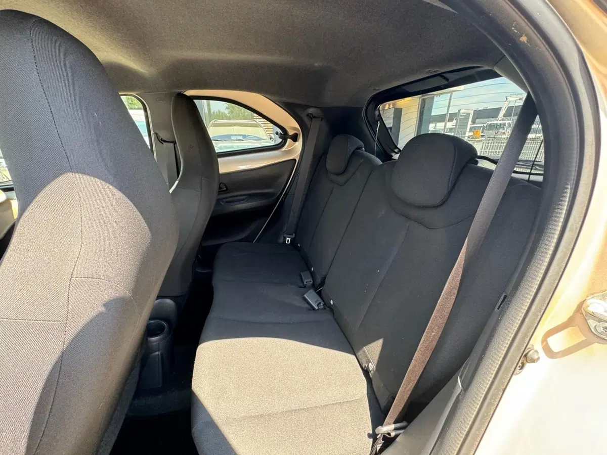 Toyota Aygo X usata a Modena (15)