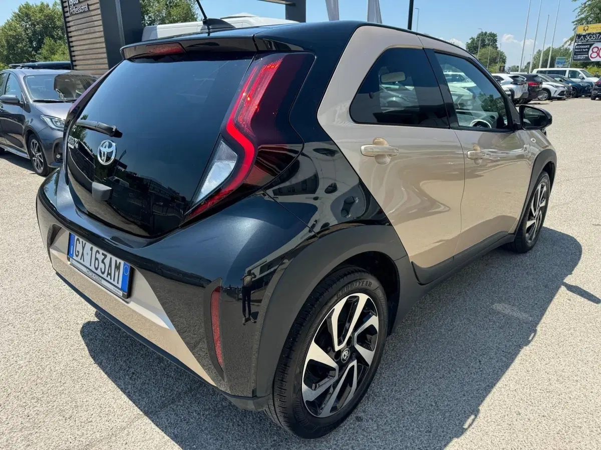 Toyota Aygo X usata a Modena (6)