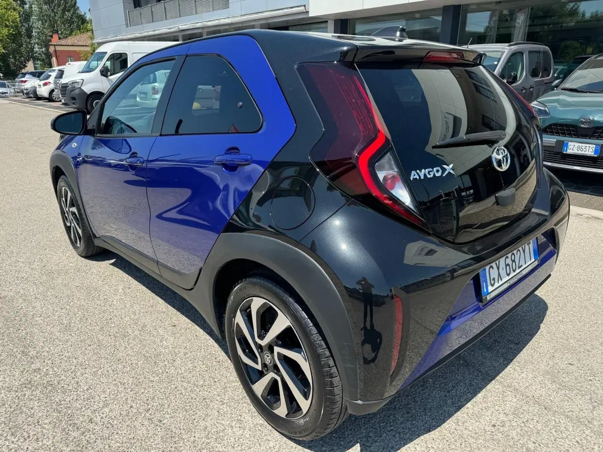 Toyota Aygo X usata a Modena (8)