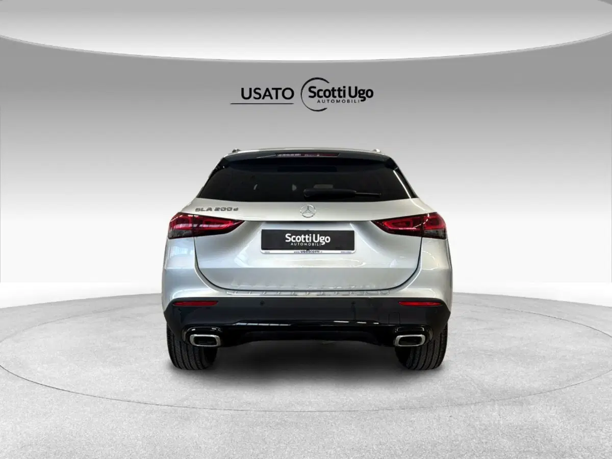 Mercedes-Benz GLA SUV usata a Siena (4)