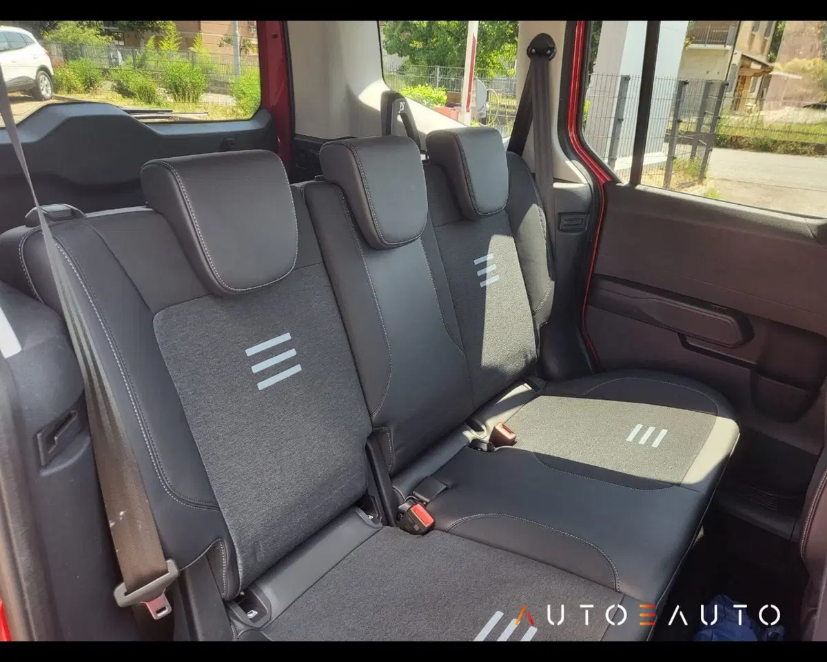 Ford Tourneo Courier usata a Reggio Emilia (16)