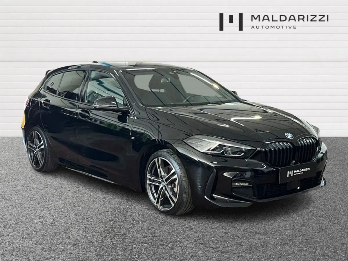 BMW Serie 1 5p. usata a Bari