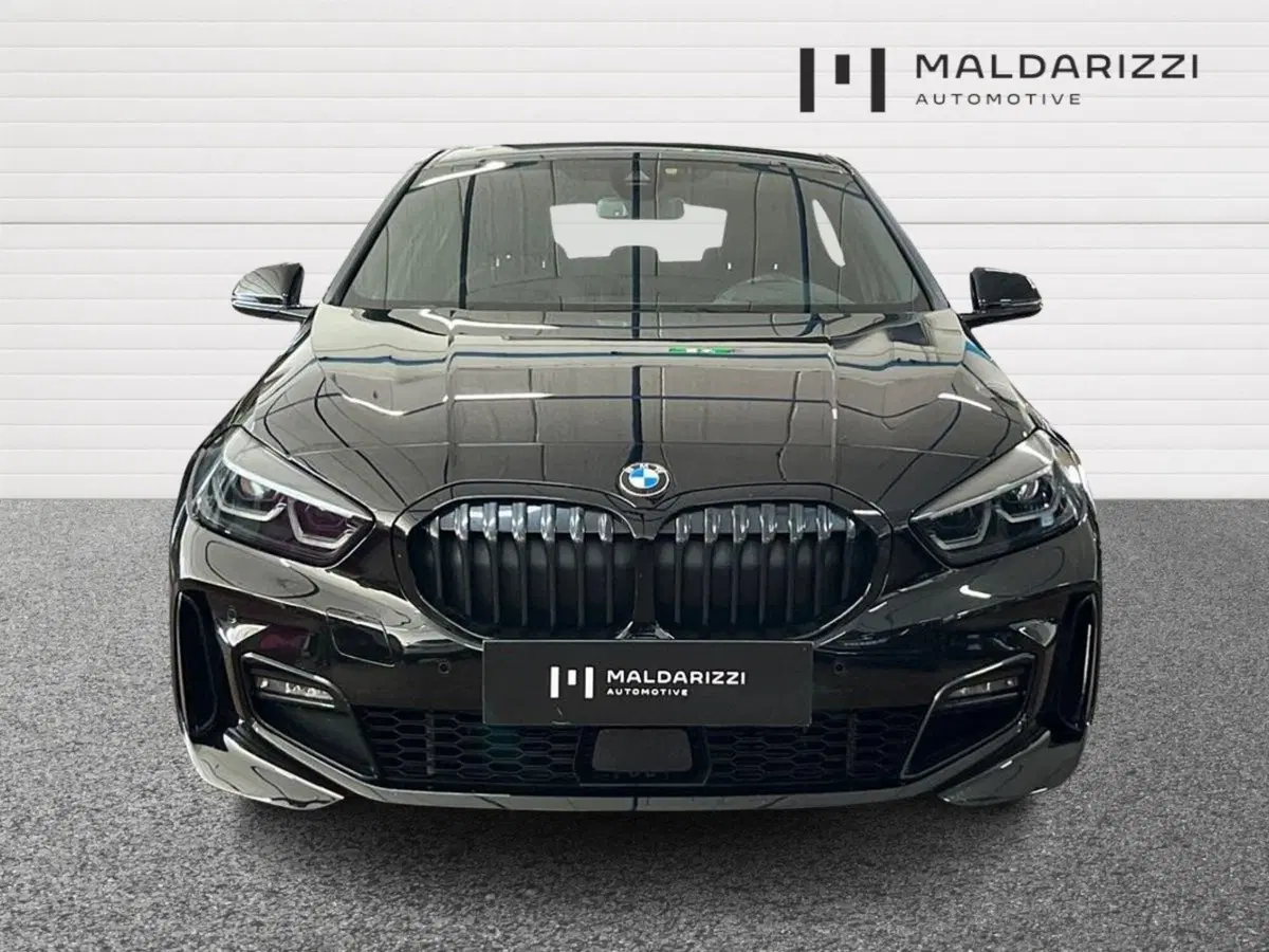 BMW Serie 1 5p. usata a Bari (2)