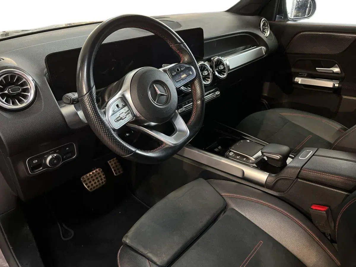 Mercedes-Benz GLB usata a Bari (10)