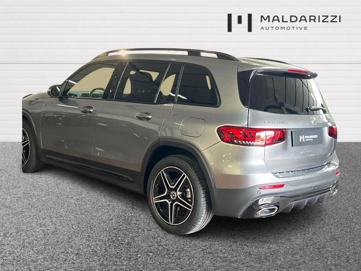 Mercedes-Benz GLB usata a Bari (4)