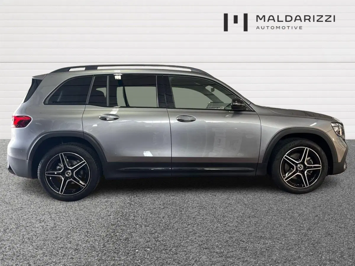 Mercedes-Benz GLB usata a Bari (5)