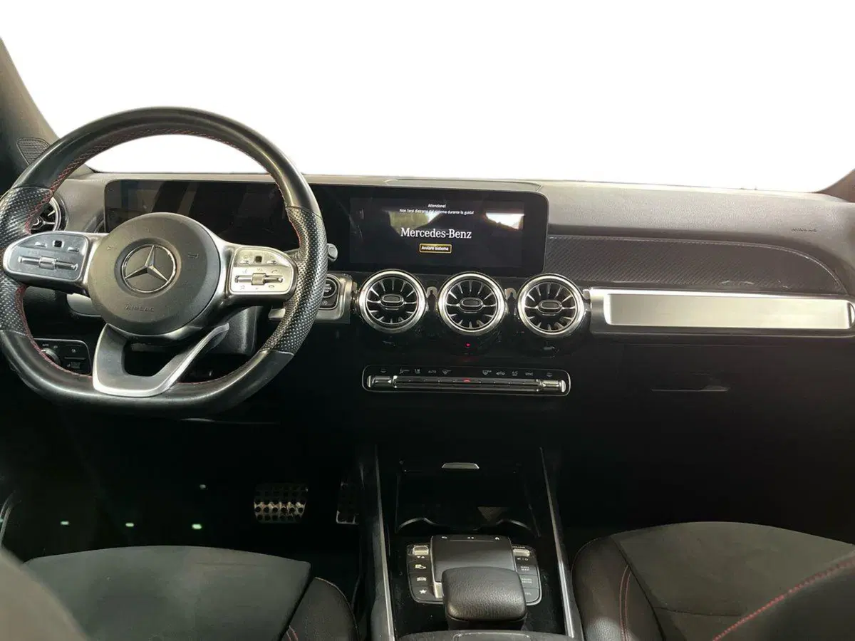 Mercedes-Benz GLB usata a Bari (8)