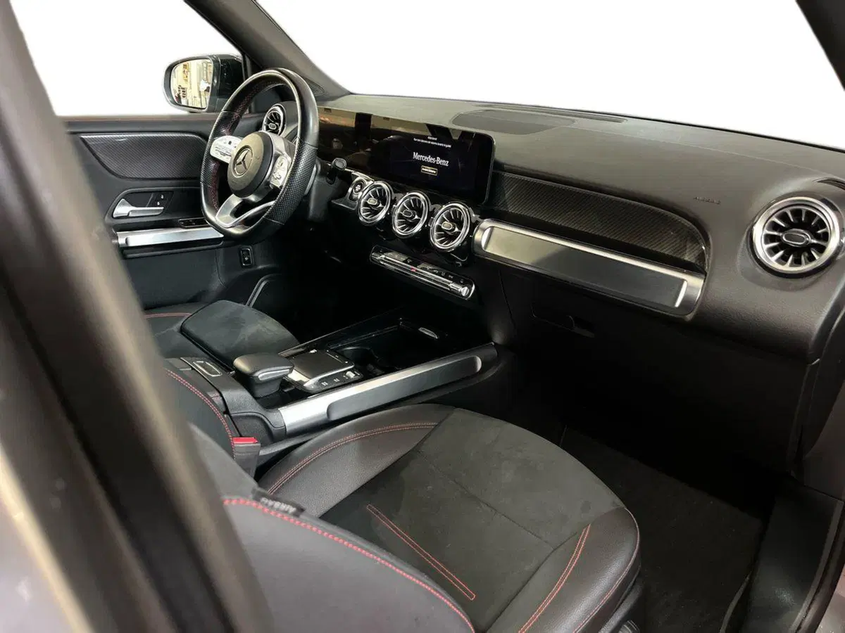 Mercedes-Benz GLB usata a Bari (9)