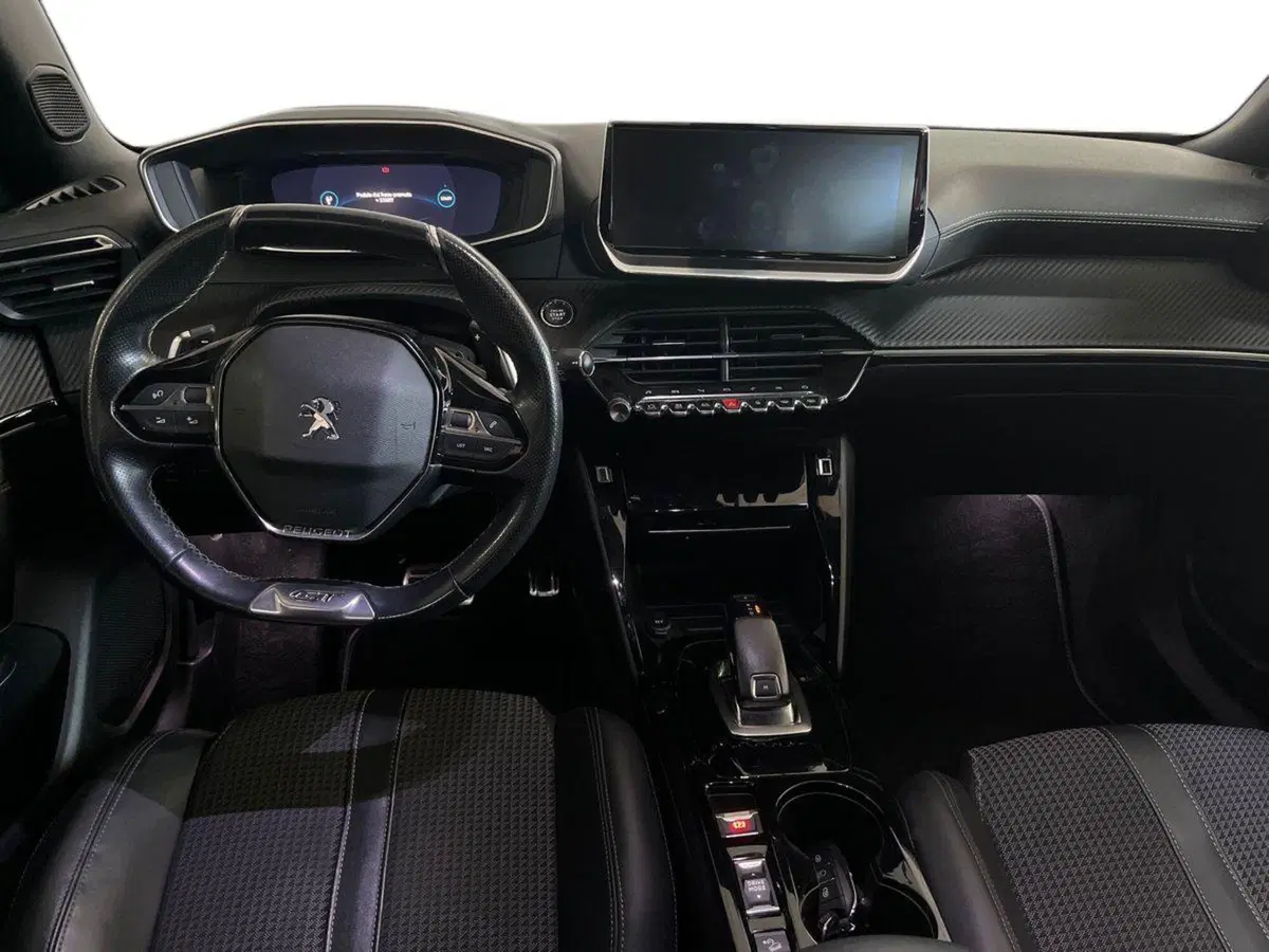 Peugeot 2008 usata a Bari (7)