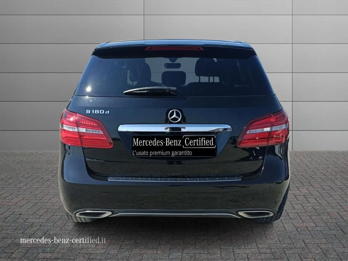 Mercedes-Benz Classe B usata a Bari (4)